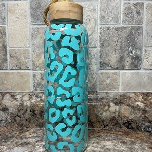 23 oz water bottle,